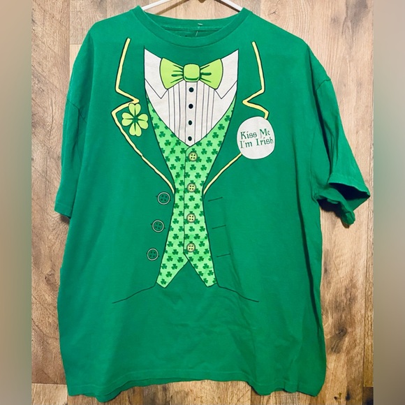 Tops - St. Patrick's Day Graphic T-Shirt
